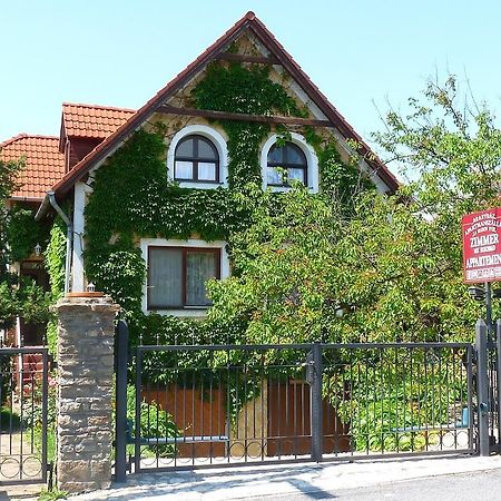 Aranyhaz Apartmanszallas ティハニ エクステリア 写真
