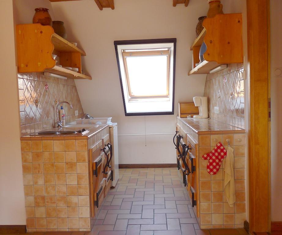 Aranyhaz Apartmanszallas ティハニ エクステリア 写真