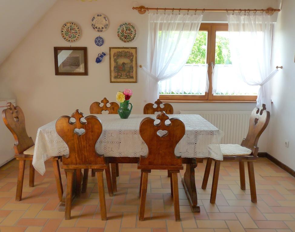 Aranyhaz Apartmanszallas ティハニ エクステリア 写真
